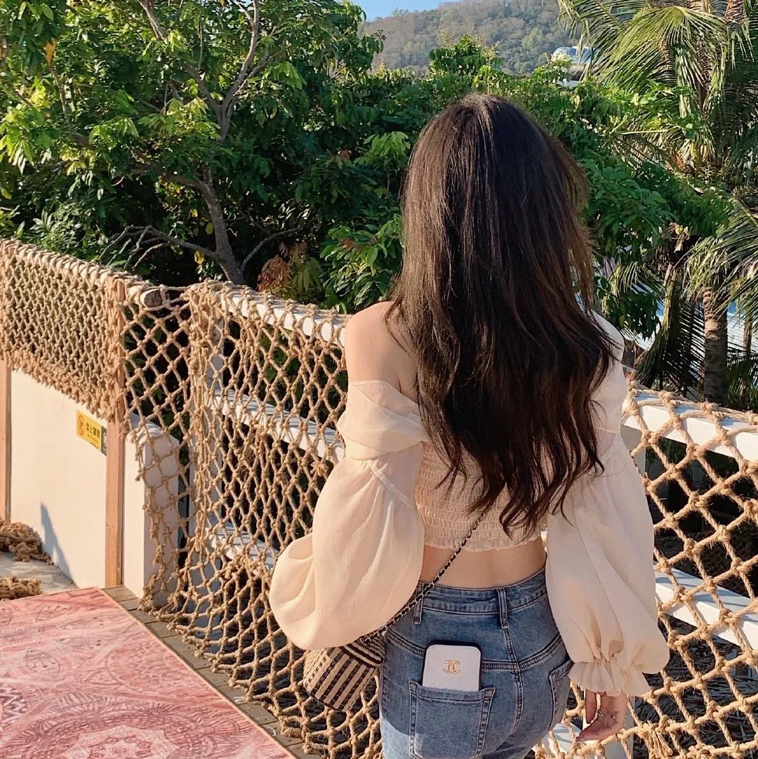 练气3000层，开局收女帝为徒